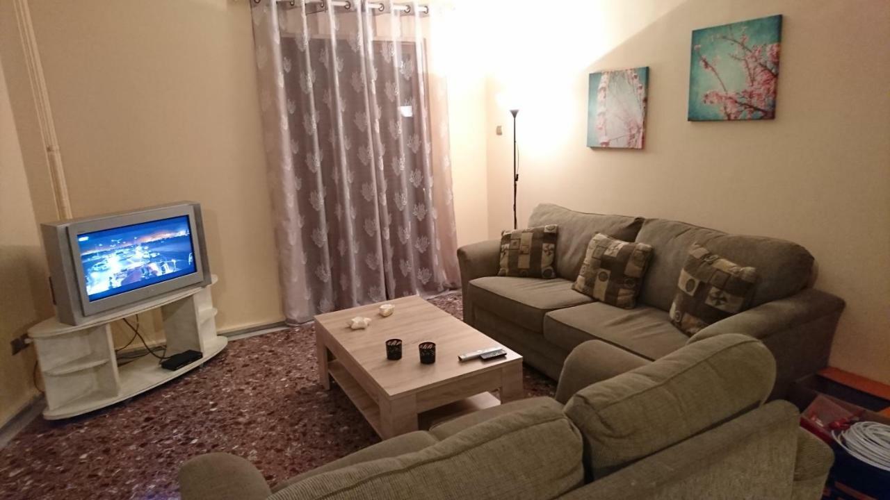 90 m2, 2 yatak odalı, 1 banyolu , Pagrati bölgesinde Atina Dış mekan fotoğraf